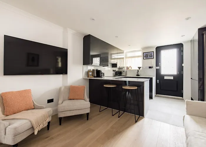 The Fulham Broadway Apartment