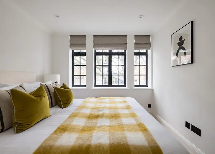 The Fulham Broadway Apartment